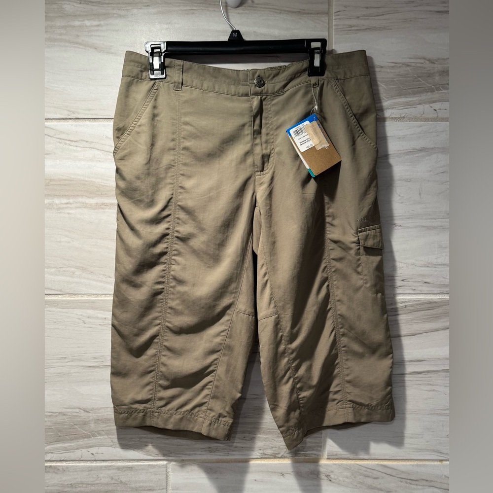 Columbia Psych to Hike Knee Pants Women's Tan Omni-Shade Size 10
NWT